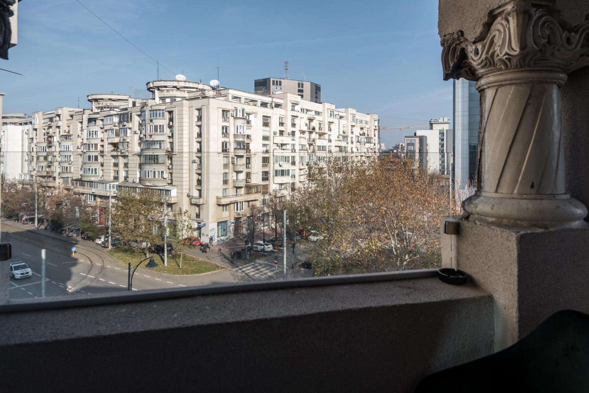 Highline Downtown Aparthotel Oldtown Unirii Square Букурещ Екстериор снимка