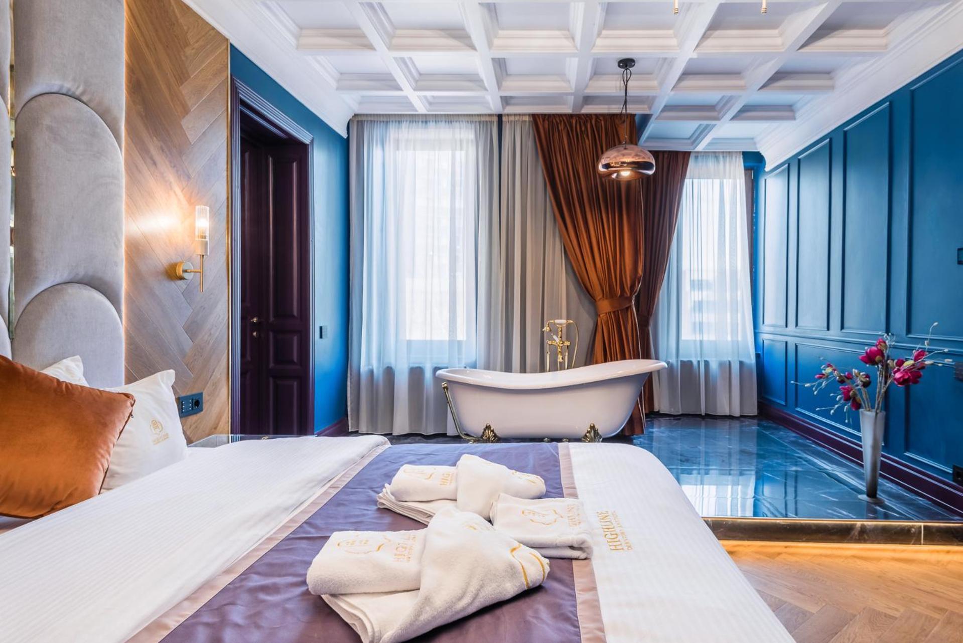 Highline Downtown Aparthotel Oldtown Unirii Square Букурещ Екстериор снимка
